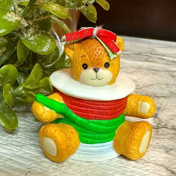 Vtg Enesco 1994 Lucy & Me Christmas Ribbon Bear by Lucy Rigg - Picture 1 of 7